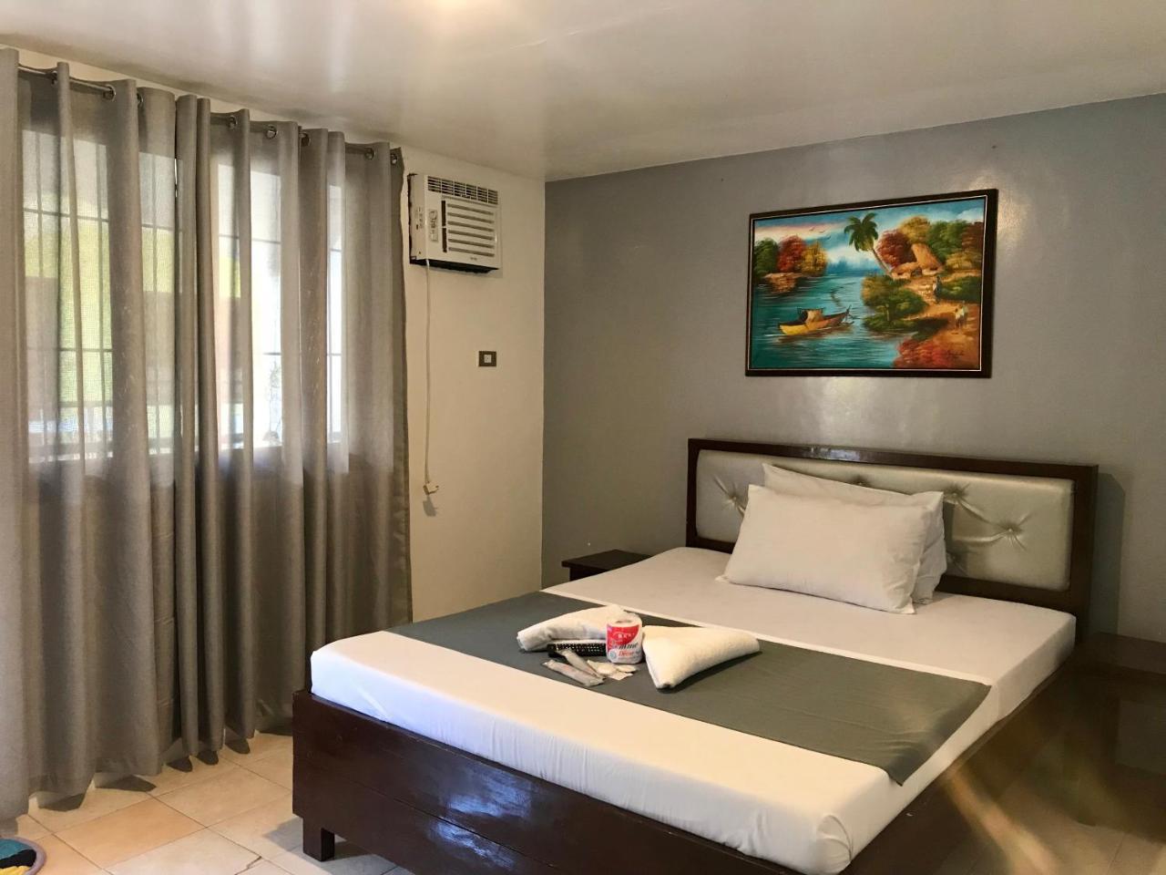 Marion Roos Hotel Puerto Galera Εξωτερικό φωτογραφία