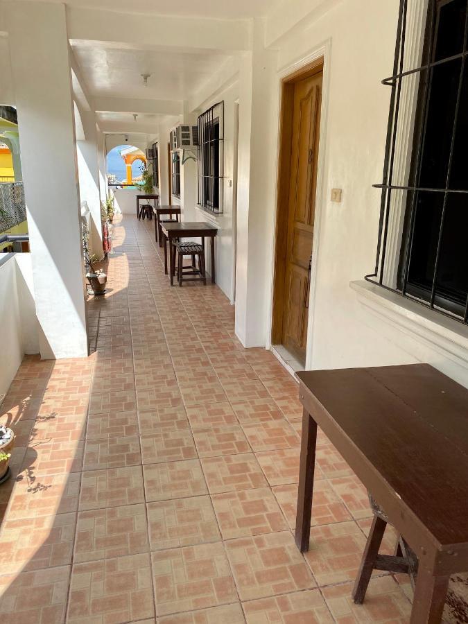 Marion Roos Hotel Puerto Galera Εξωτερικό φωτογραφία